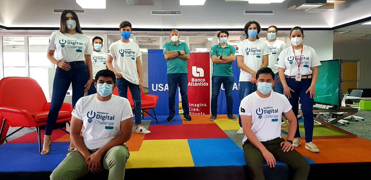 HD_Challenge's tweet photo. Detrás de un gran programa como HDC, hay un gran equipo de trabajo que se encarga de que todo salga bien durante el tiempo de pre incubación.

¡Gracias equipo!👏

#HDC2020 #DemoWeekHDC #StartUpChallenge https://t.co/5EEkcxuifX