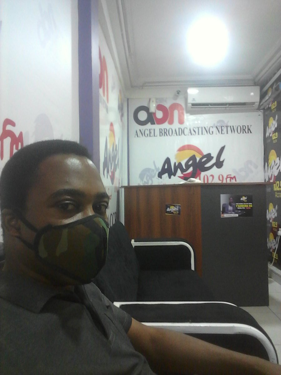 SamJoeLive's tweet image. @sjarmoh was at @Angel1029F for a crunch meeting with some of our Ghanaian superstars.