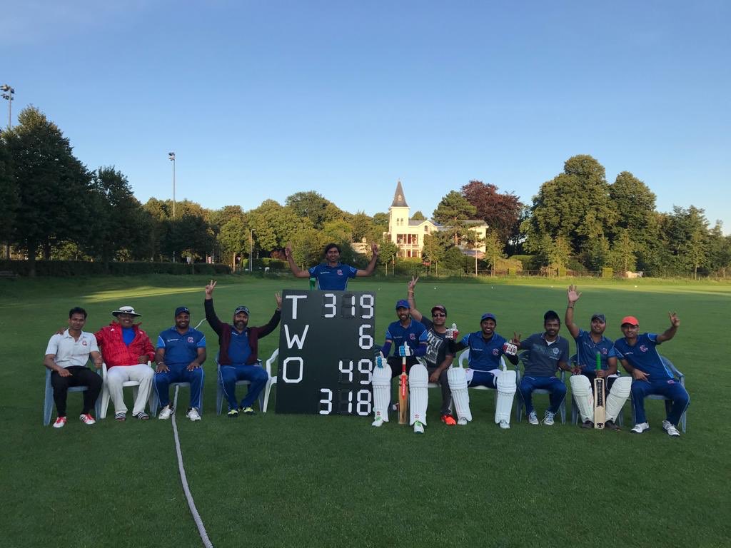 BdaalCricket's tweet photo. What a stamina! An incredible record match! Qui Vive 6 beats on the very last ball the Bijlmer 1 target of 318. A record of 637 runs in a match on our Zomerzorg premises. https://t.co/r4snK8BVMw