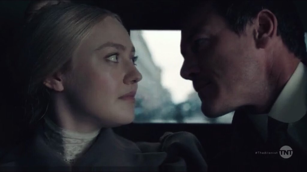 the way they invented cheek kisses  #TheAlienist  