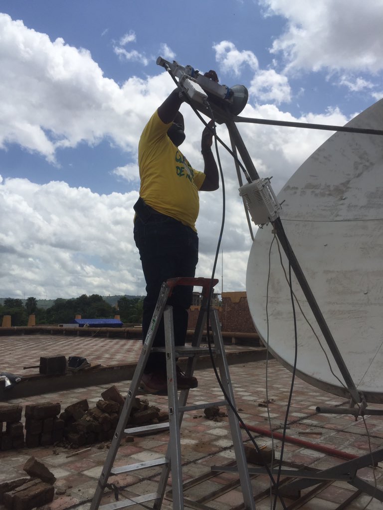 Sinitel's tweet photo. @ Bamako - CBAND Intelsat https://t.co/YHTHS0Al9j