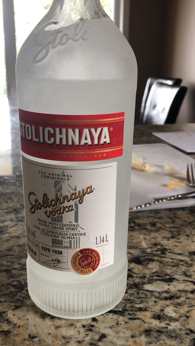Fonz411's tweet photo. Hey @Stoli why is your vodka freezing? https://t.co/BNVMdItKrW