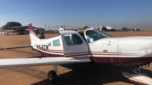 fab_oficial's tweet photo. #OperaçãoOstium

A FAB interceptou hoje (2/8), em operações simultâneas, duas aeronaves suspeitas.

A Ação, que faz parte da Operação Ostium para coibir ilícitos transfronteiriços, apreendeu mais de uma tonelada de cocaína.

Acesse https://t.co/0iEokB3EP5 

#FAB  #AsasQueProtegem https://t.co/0RXt2txLkZ