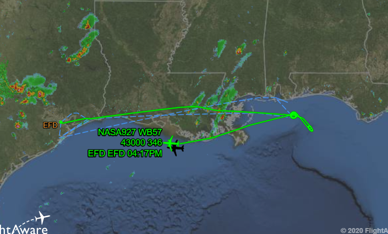 TheHeathernaut's tweet photo. #NASA927 #WB57 is heading back to JSC. https://t.co/RoQ9KQBnWz