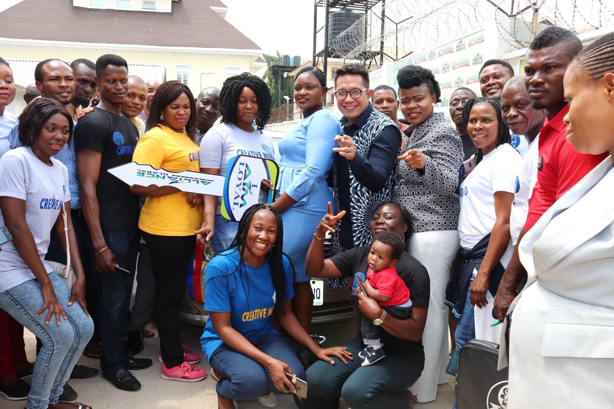 RubylynAfos's tweet image. Everyone wants success, but it only follows those who make a true approach to get it.

Congratulations to our latest car Achiever Mrs. Elizabeth!!!
#AIMGlobalPOWER #AfricanExpansion