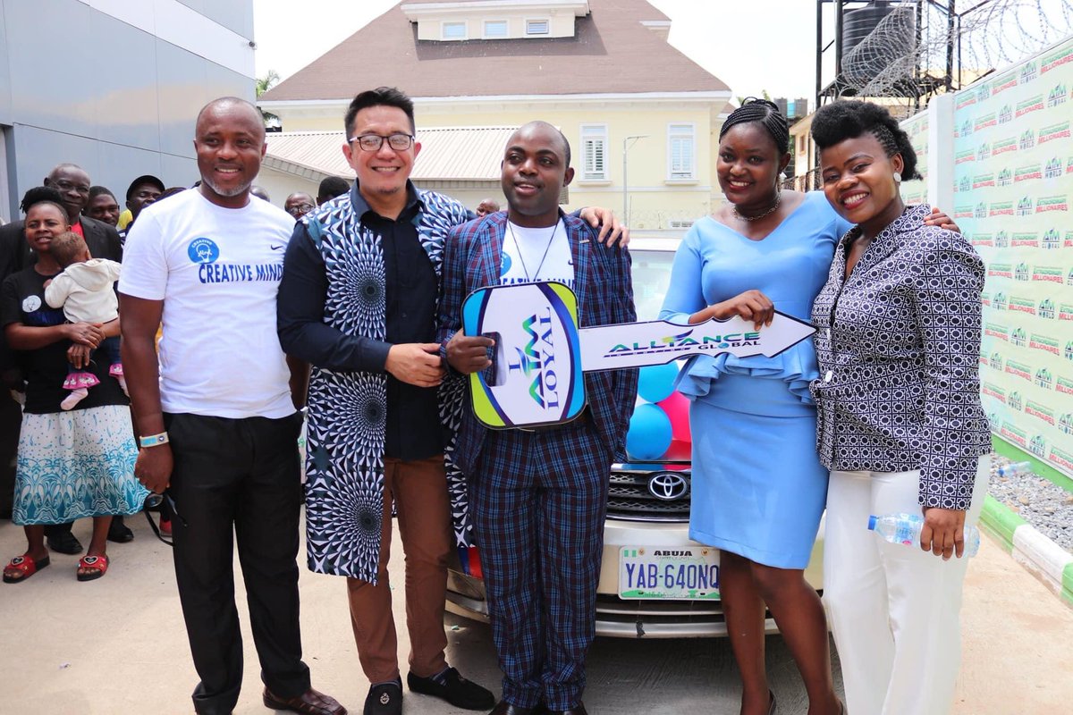 RubylynAfos's tweet image. Everyone wants success, but it only follows those who make a true approach to get it.

Congratulations to our latest car Achiever Mrs. Elizabeth!!!
#AIMGlobalPOWER #AfricanExpansion