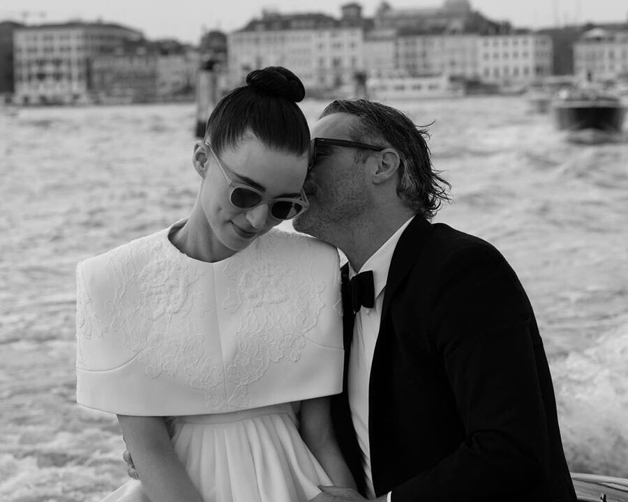 thatssohaute's tweet photo. rooney mara &amp; joaquin phoenix by greg williams https://t.co/A2yO9WfLf3
