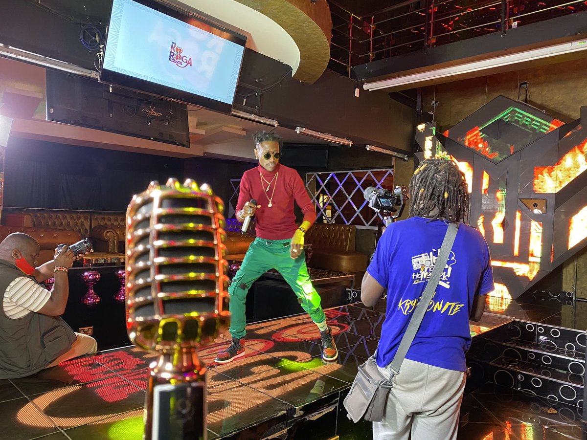 IceBistro's tweet photo. Did you watch @KorogaFestival Live from #GoldenIceBistro 
If you missed click on this link https://t.co/OxhC4O7BtG 
@OCTOPIZZO rocked the house 
Thanks to @CapitalFMKenya @TelkomKenya @StudioTisaKE 
#UsikuSacco https://t.co/Mcf5MxWT69
