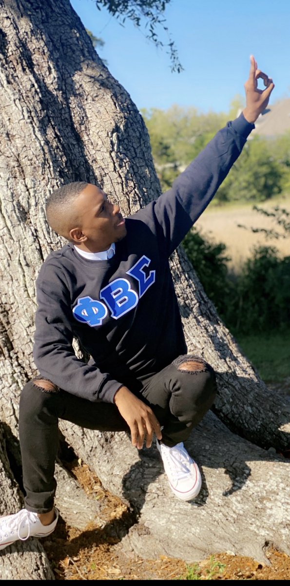__kameron__3's tweet photo. Sorry for the wait, I hate to be a ΣhowΣtopper but you know there aint no show without the QUAD 🤘🏽🕊💙

🔵 Delayed But MADE ⚪️

#AZMADE🔗 #1914🕊💙 #1946 #DIVINENINE #LOONGHARDROAD #TheJourneyAintOverYet #ILoveMyBluPhi🤘🏾⚪️ https://t.co/274CSkwzCw