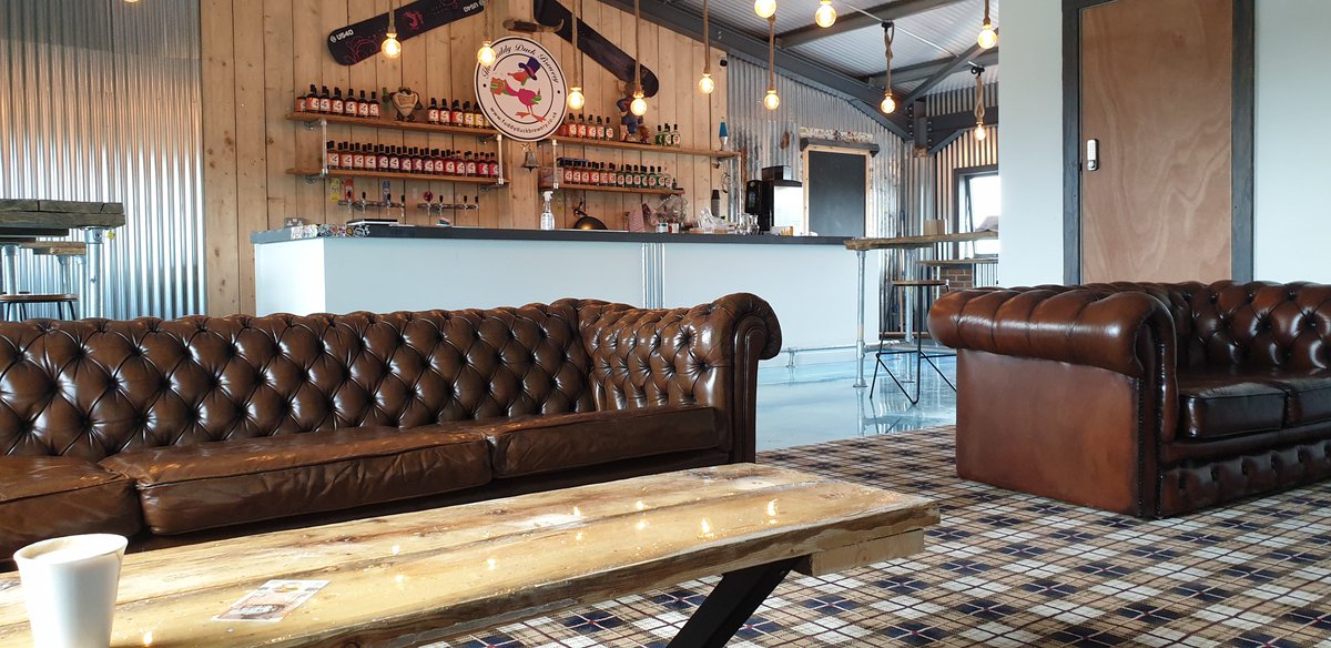 FuddyGin's tweet photo. Finishing touches Should be open this weekend. https://t.co/kC3tGmtpoE