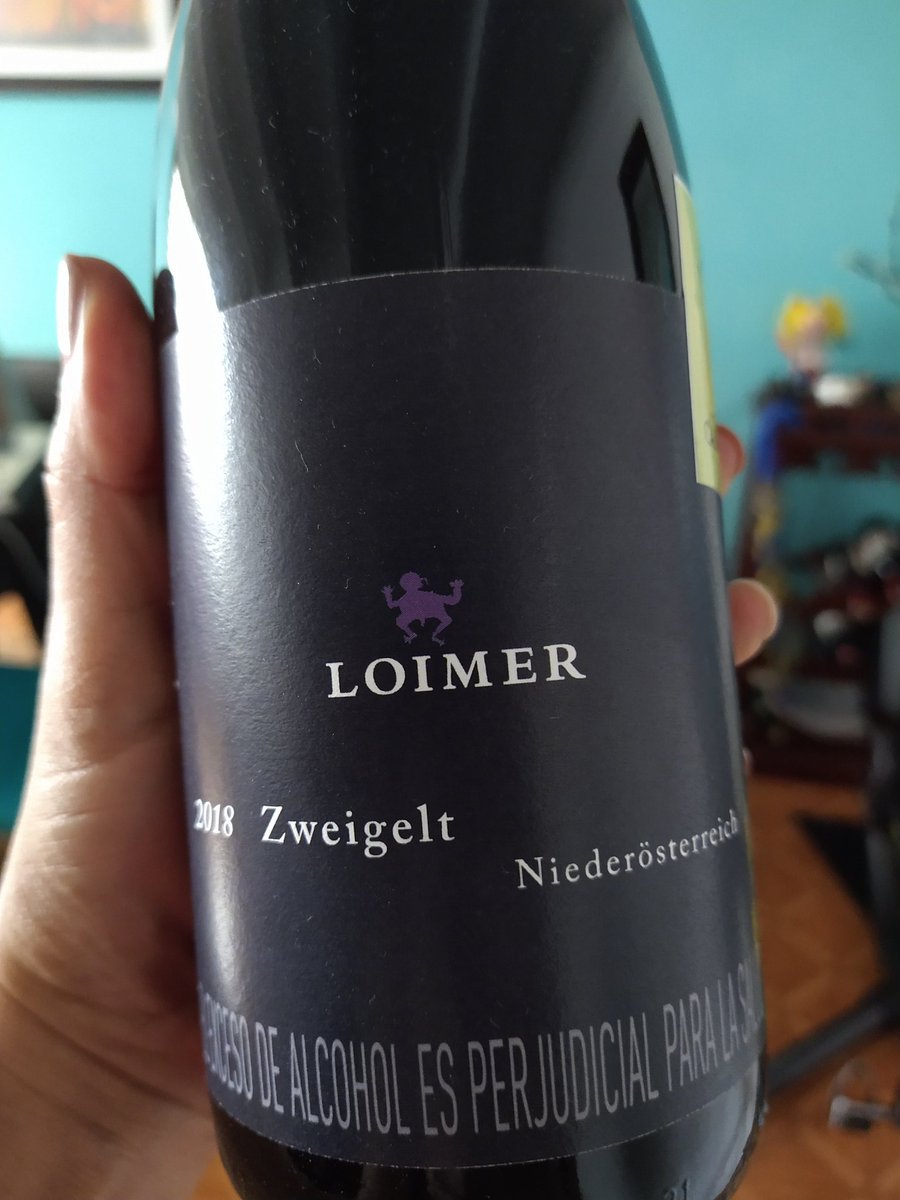 Lilimatt's tweet photo. Buenas y lindas tardes con vinos de Austria
#Loimer
#sweigelt https://t.co/vp9gohh7nd