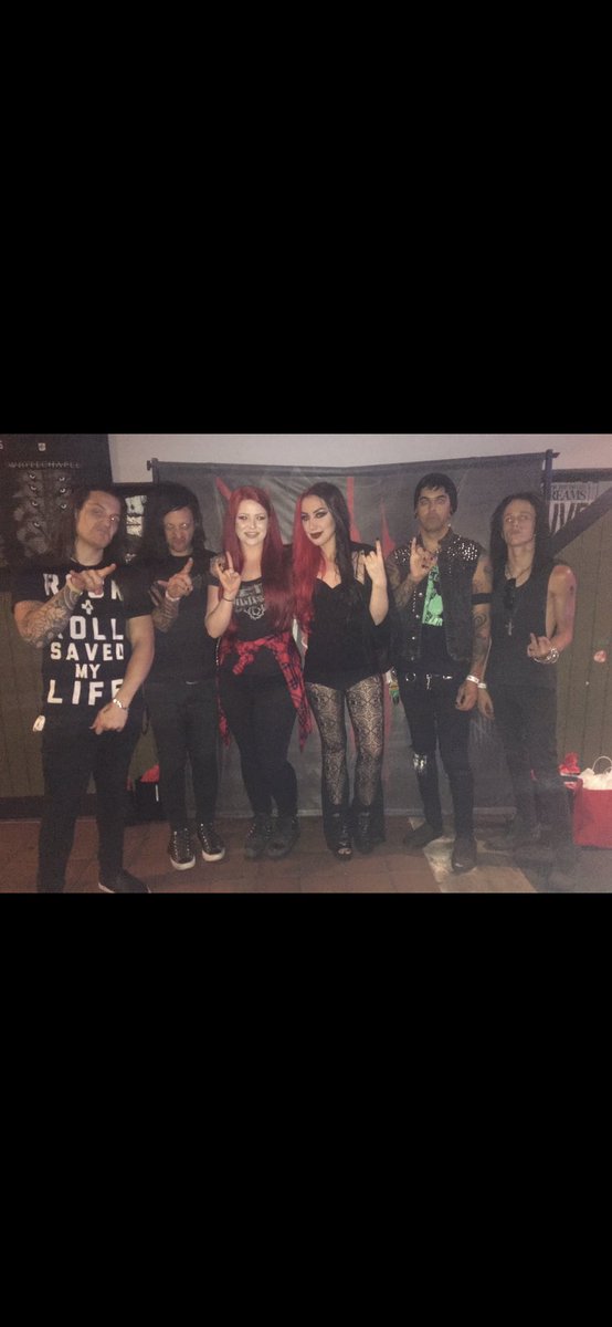 jonkerrz's tweet photo. @Ash_Costello &amp; the second time I met @Ash_Costello at chain reaction 💀❤️🖤 https://t.co/vgWlUhtWGA