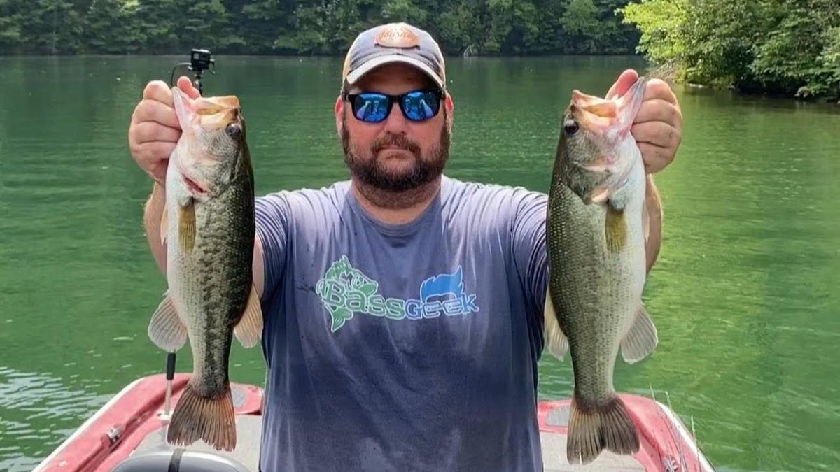 BassGeekFishing's tweet photo. Rain Ain't not excuse not to go fishing!
Topwater in a down pour.
https://t.co/5nYYHslWTF
#BassGeekNation #Ledgehead @BASSMUNITIONS77 #Heddon #oneknocker #Spook #walkingbait #bassfishing #fishing #sonar #topwaterfishing #topwater #summer https://t.co/t2QWdUNX7n