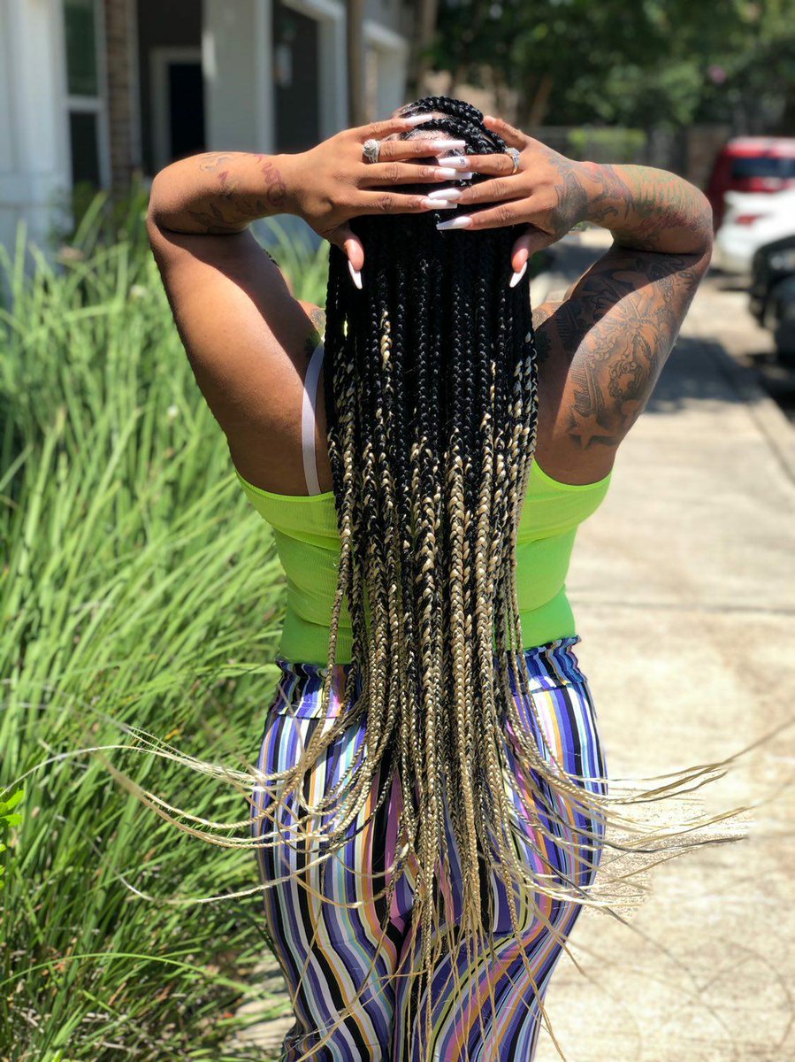 _WhatsGoodG's tweet photo. Booked &amp; Busy. New City, New Bag  

Happy Houston clients 💫

Book today!  @vividthinker @Naeari_Stylez 
#HoustonBraider https://t.co/hKBeDmUPsY