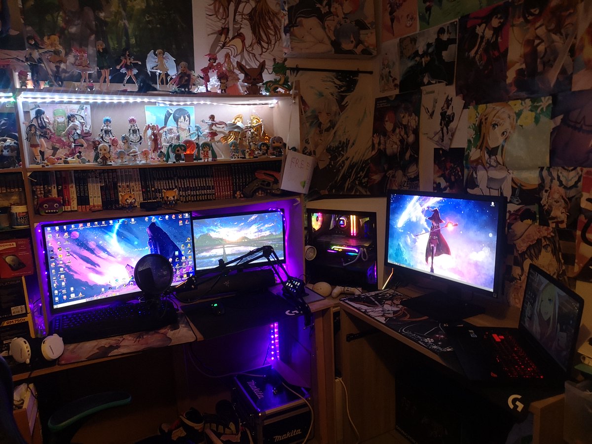 VinylBlade's tweet photo. #FHDW #setup set up pour le stream
i9-9900k - watercooling corsair
rtx2080 msi xtrio
16gb ram 3600mhz
2to en hdd
500gb en ssd
-
g502
roccat mk glow en clavier de 7 ans
arctis 7
razer leviathan
-
ecran
asus rog 1080p 144hz 27"
ecran 24"
ecran 4k 27"
-
asus rog 17" https://t.co/ww5IRc04uk