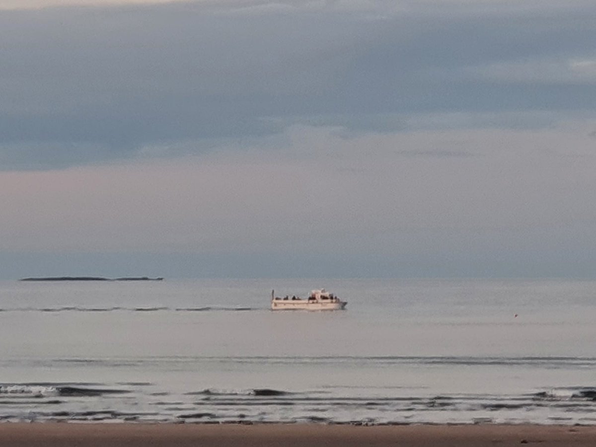 Looks like a beautiful ending to another glorious sunset cruise with <a href="/thefarnes/">Andrew Douglas</a>