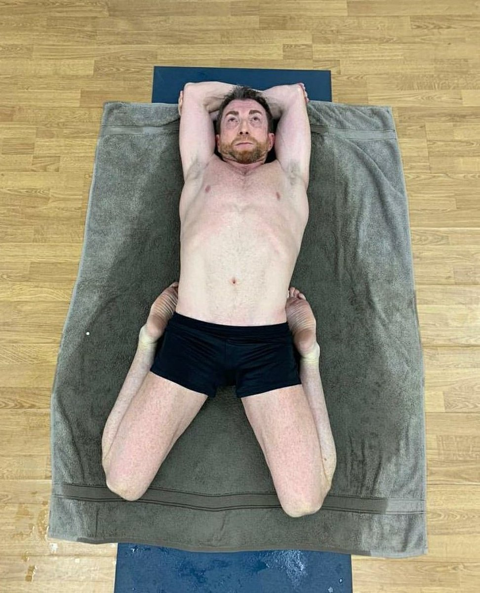 bloopgg's tweet photo. Alinity: Me gusta la yoga

Future instantáneamente: https://t.co/z7u8KOxCiI