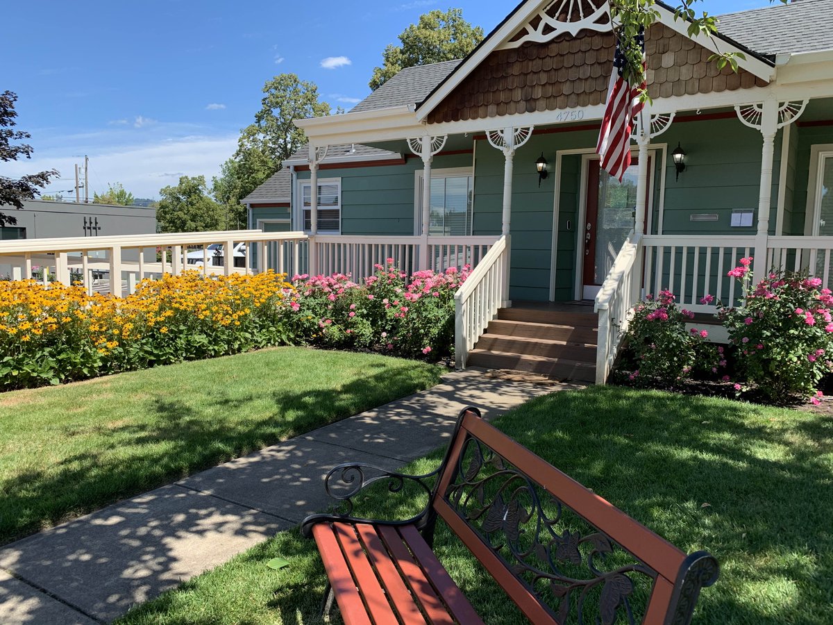 alpinepdx's tweet photo. Our flowers are so beautiful outside our office!  Happy summer!  #oregon #flowers #alpinegroup #summer #roses #blackeyedsusans https://t.co/N9VUfKXQUh