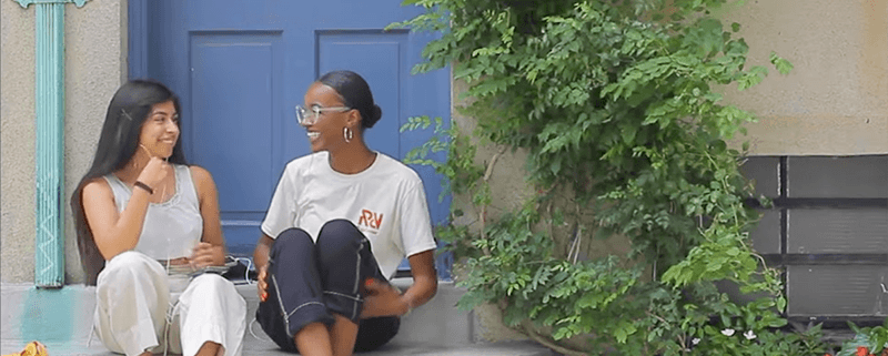 MosaicFilmExp's tweet photo. Mariah and Brooks learned a lot about themselves during their adventures last summer. Mariah took NYU courses about storytelling and visually portraying narratives, and Brooks interned with Spotify. Read more: https://t.co/7Am7ZvpVmg https://t.co/VrOzWYjZri