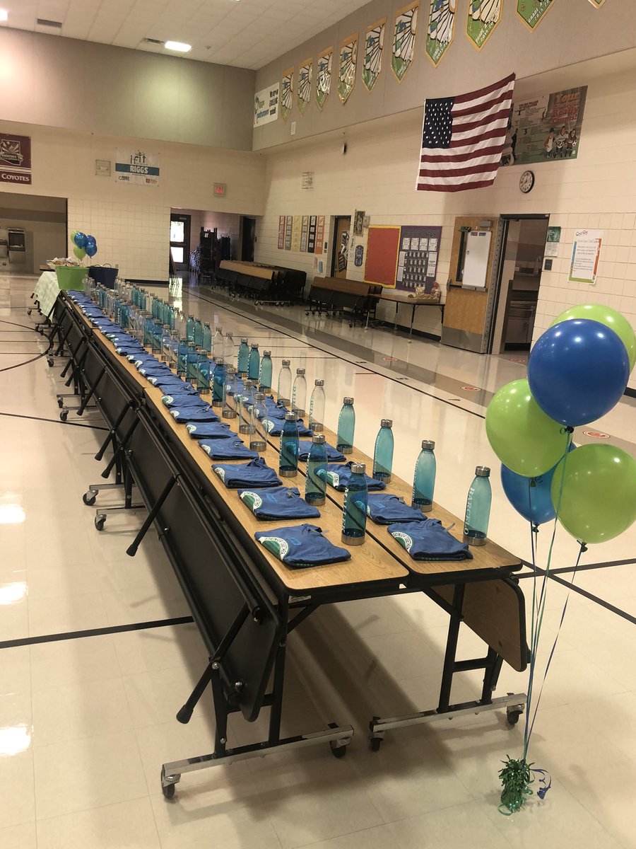 GenishaW's tweet image. Lots of fun welcoming back for Riggs staff last week! Such hard workers who want to do all they can to make this a safe and success year for our students! #StrongerTogether