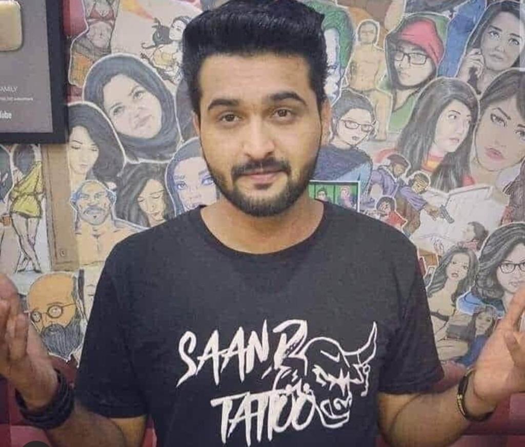 AhtishamSandhu1's tweet photo. #RazaSamo is one of most loved and creative youTuber in Pakistan.  #monetizekhujlee                   @ytcreators https://t.co/QD7HgAJKLy