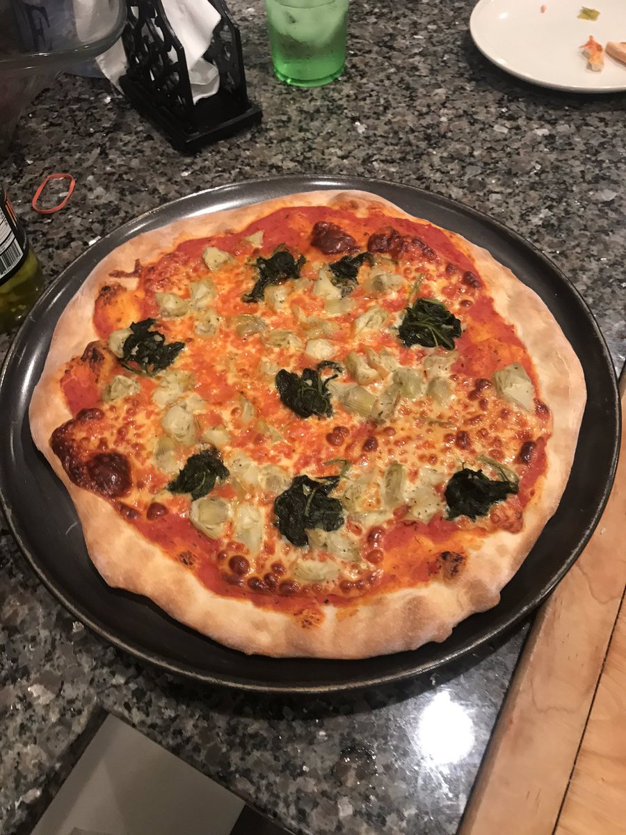 BrentCase1's tweet photo. 1st sign of cool temps and the oven is rolling... #PrincipalsPizza #HTownSTAR  checkout  the keto friendly sausage crust..... #Amazing https://t.co/T8tqc7ia4F