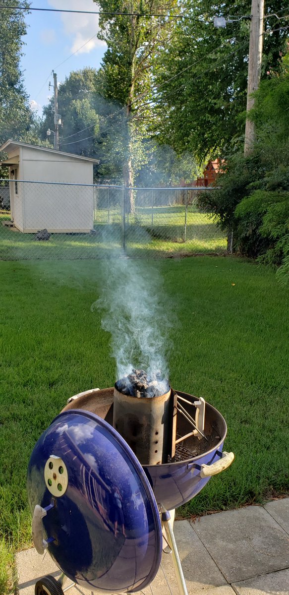 rwyjunior's tweet photo. Yes folks it's that time again
@Johnsonville #SweetItalian
#Onions and Kim is making #MashedPotatoes
#Memphis #Grillin https://t.co/zz9zjDtMpl