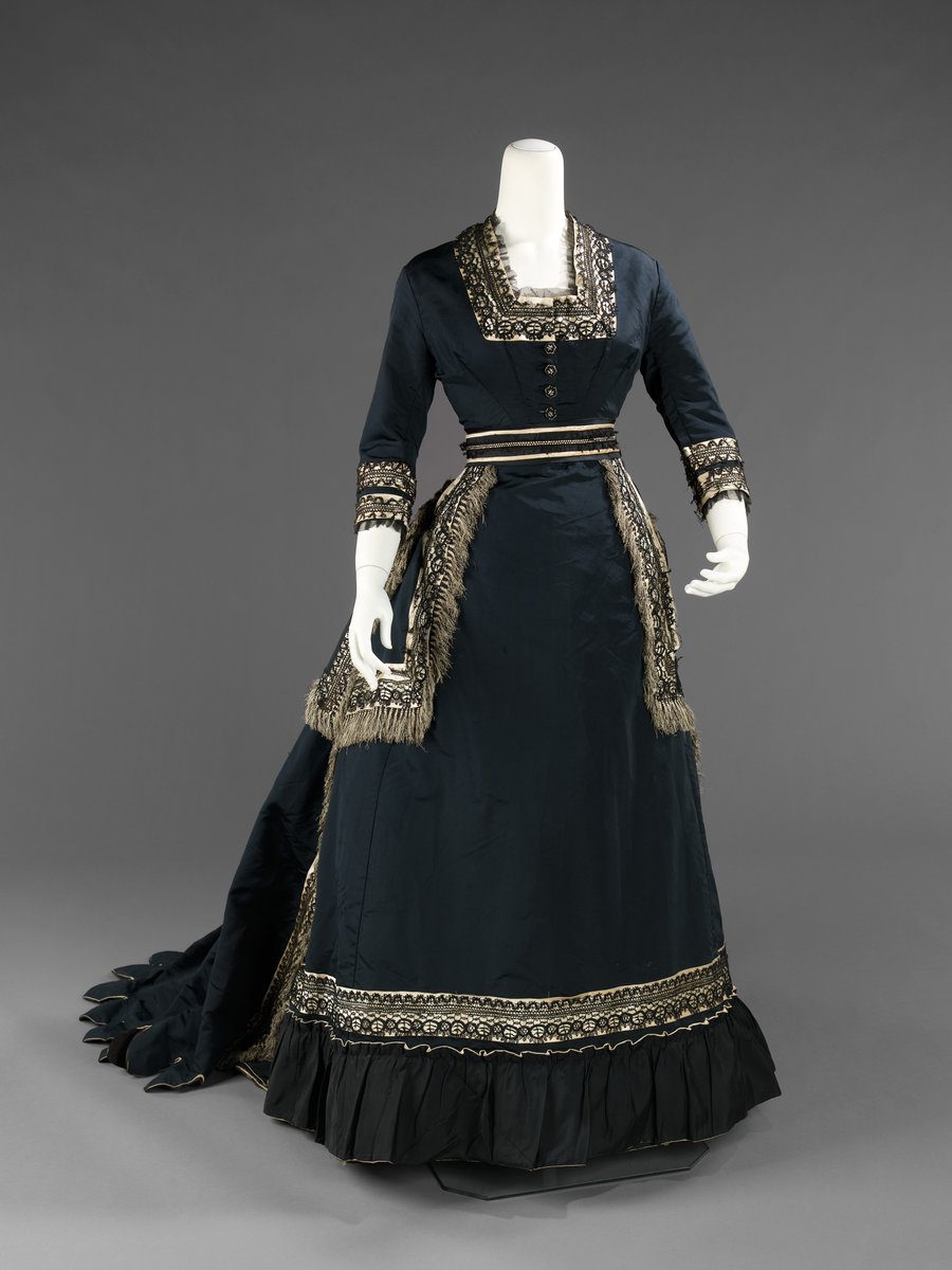 she wouldn’t lighten her dress at all until 12 months had passed, but more often than not touches of white lace, then lavender, and then gradually other colors, were added to a widow’s dress after only a month or two (half-mourning)