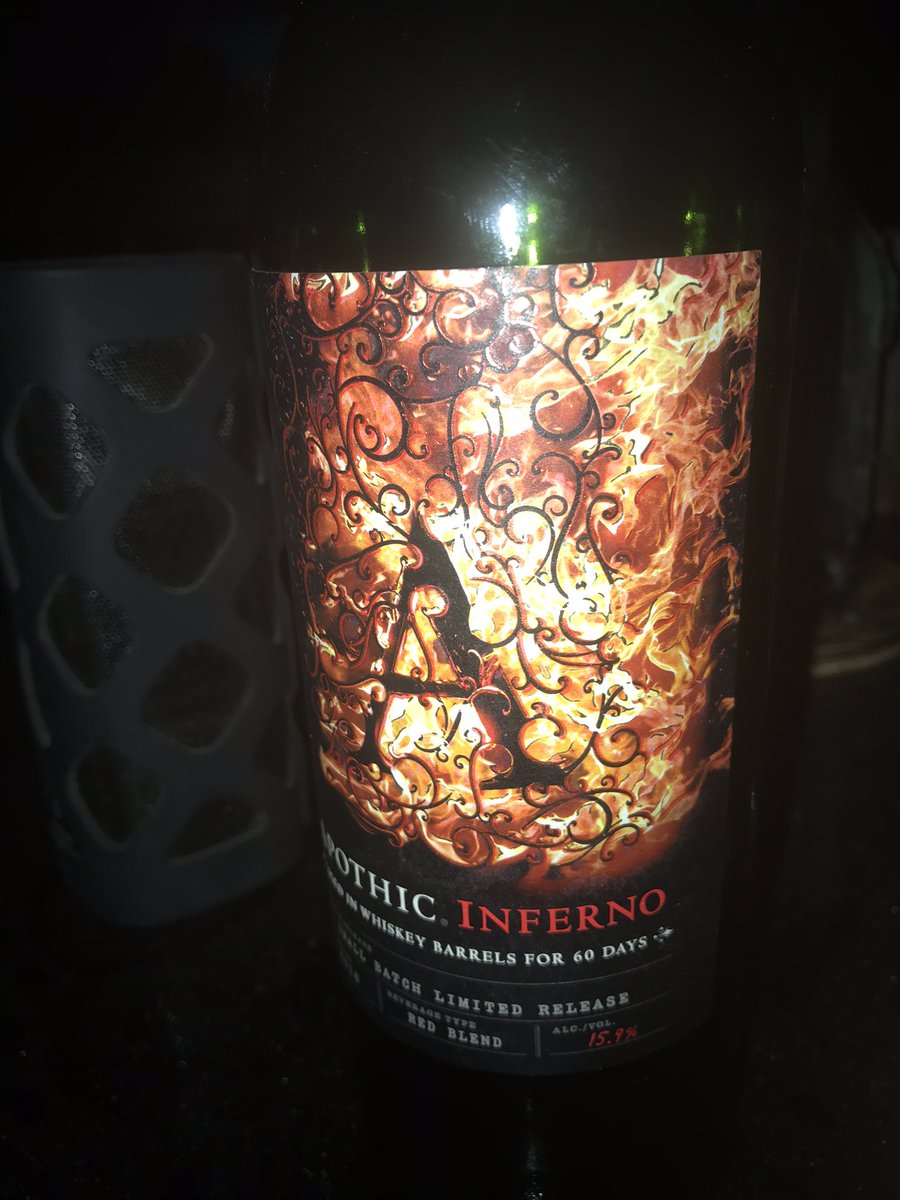 nwcigars's tweet photo. Little something different tonight. Umbagog and Apothic Inferno.@ApothicWine @umbagog https://t.co/5KF8ws71lb