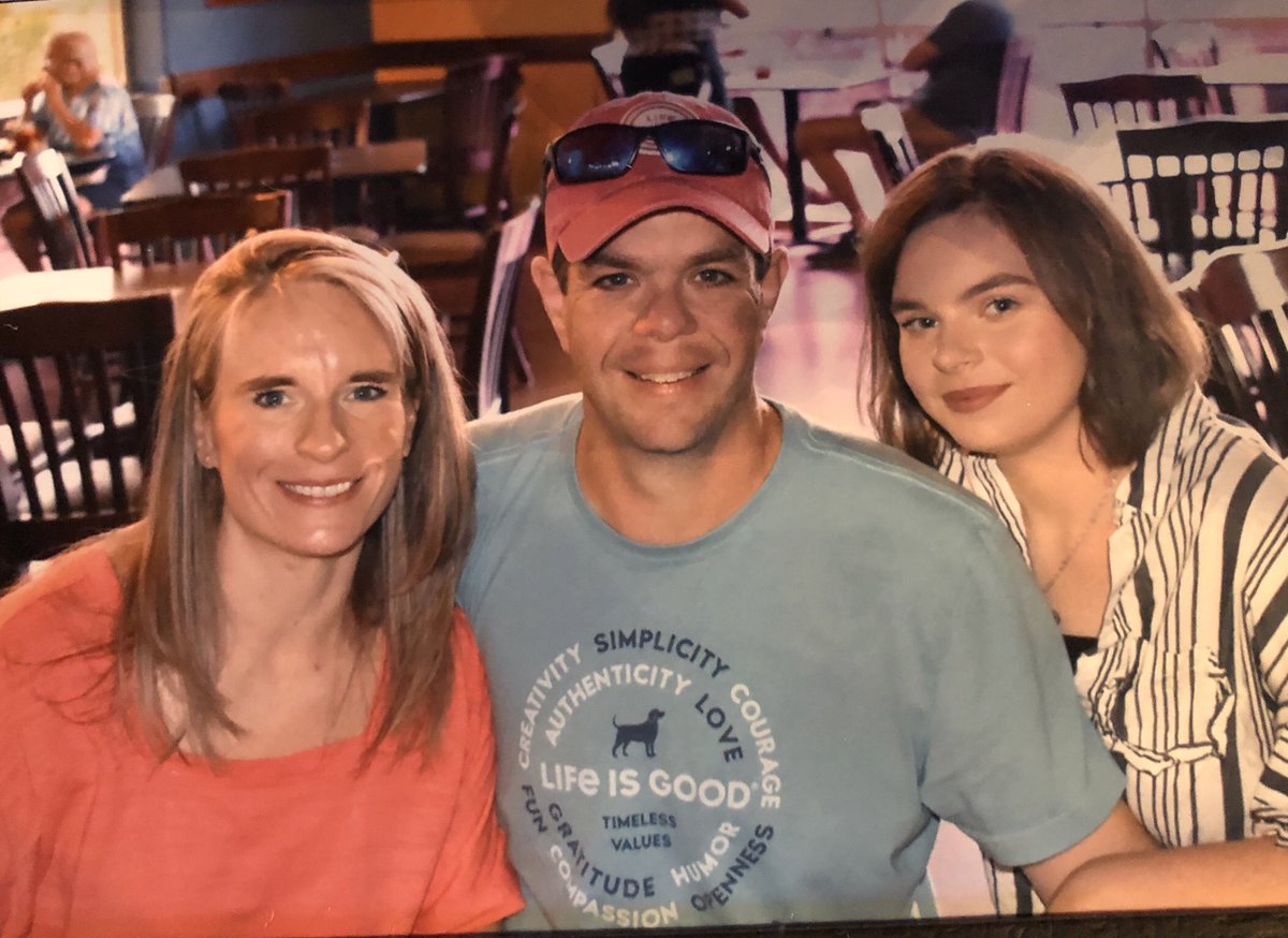 Aaron M. Logan tweet media