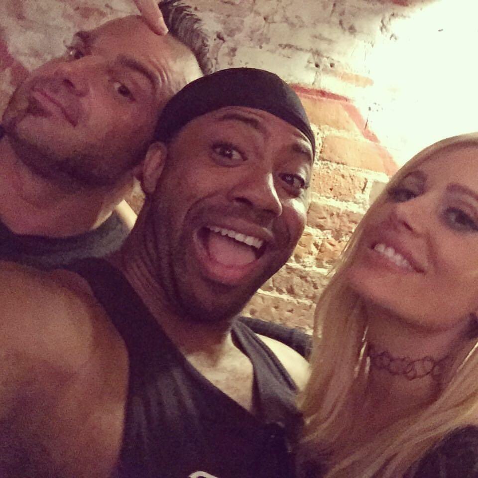 HollyMeowy's tweet photo. Bigggggg #famous #bday Meowout to my #leoking @famousb23 @luchaunderground with @MrGMSI_BCage @WagnerJrOficial #Cheers to you and please can we #celebrate purrronto !
#missyou #leoseason #bff #famousb #luchalibre #luchaundergound #beautifulbrenda #423getfame
💰💰💰💰💰💰💰💰 https://t.co/RcHZX4WOUr
