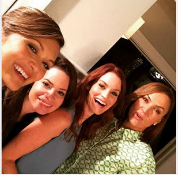 QuotesHappiest's tweet photo. For Everyone Who Can’t Get Enough Of The Moms Of “Pretty Little Liars”
Happiest Quotes - https://t.co/X2KT7XmRL9 https://t.co/CCWi2fP0YK