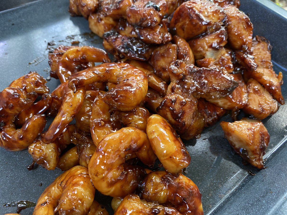 ZachFrailey's tweet photo. Spent almost the whole day cooking today for my mom’s birthday. Made a homemade teriyaki sauce, marinated chicken and fresh shrimp, stir fried some veggies and put it all together. #Blackstone #GriddleMore https://t.co/MHFEmggr0x