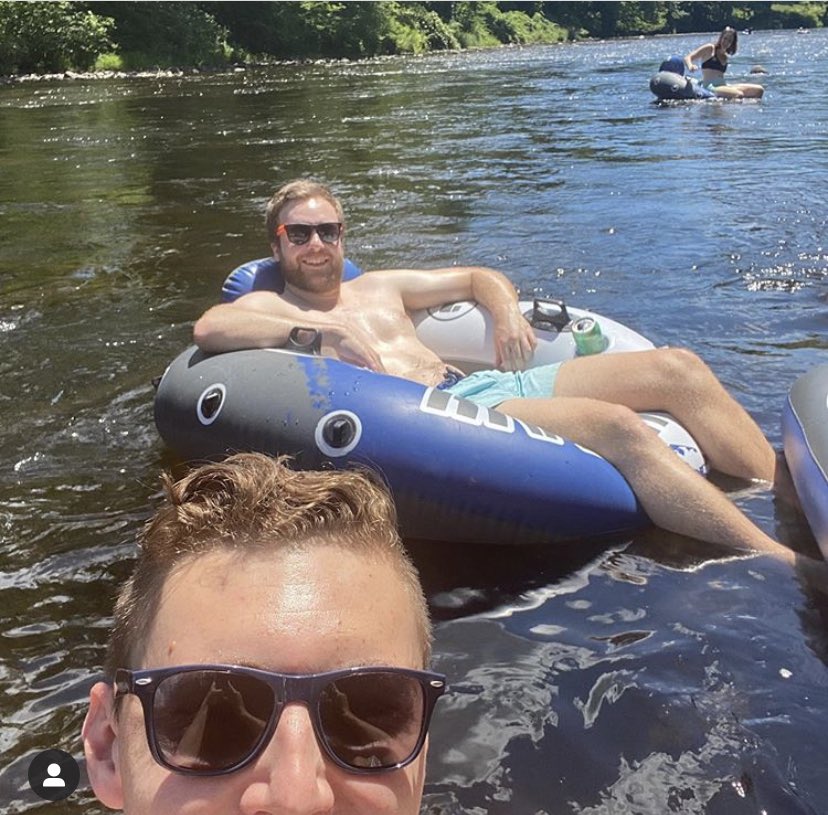 UConnUrology's tweet photo. A beautiful weekend in Connecticut means wellness... sorry to those on call! ๐
#streamtream #urology #auamatch @Uro_Res https://t.co/aw80apA3F2