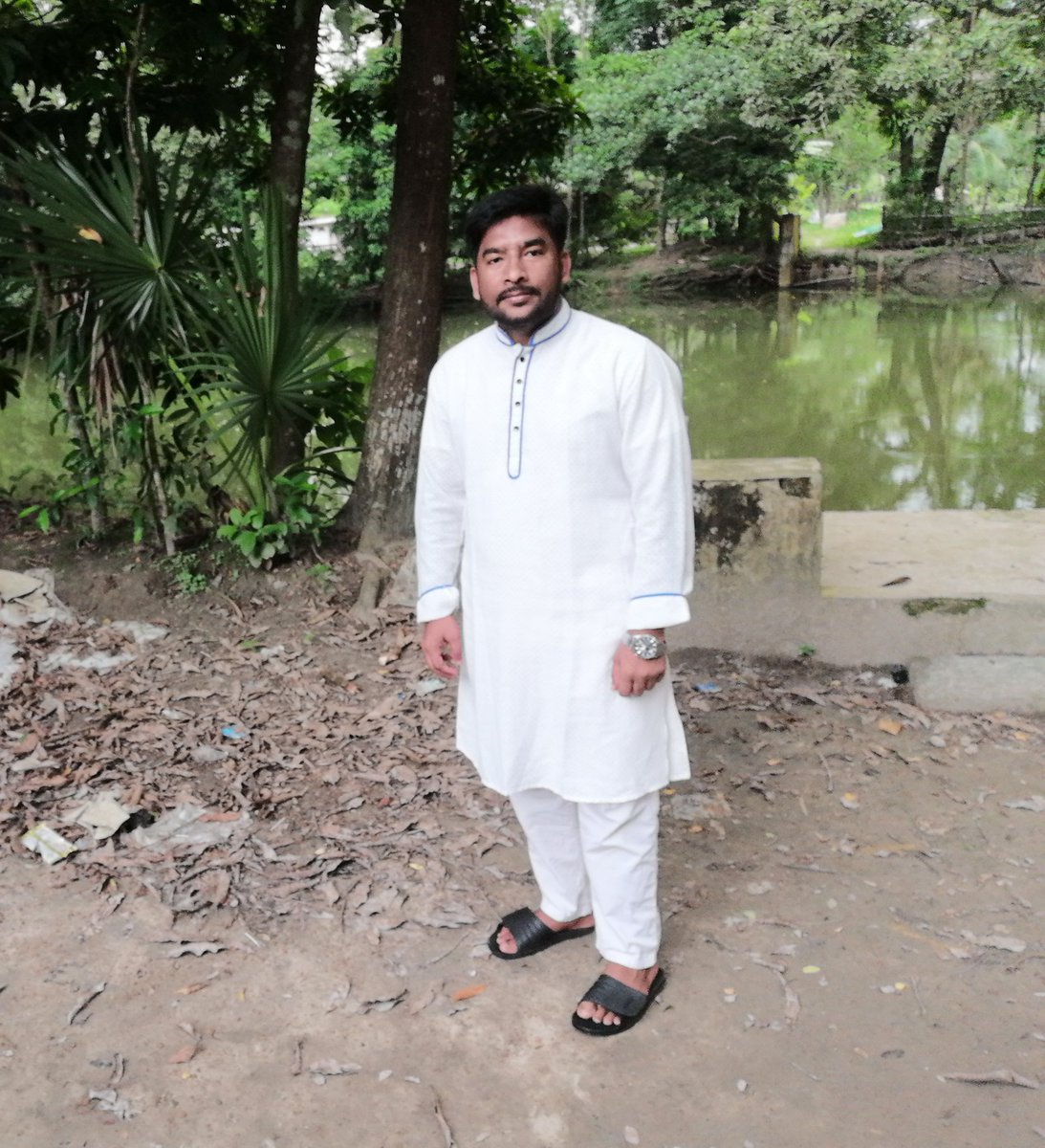 Khaled23722346's tweet photo. Eid Mobarak 😍😍 https://t.co/qrhbQi2UlJ