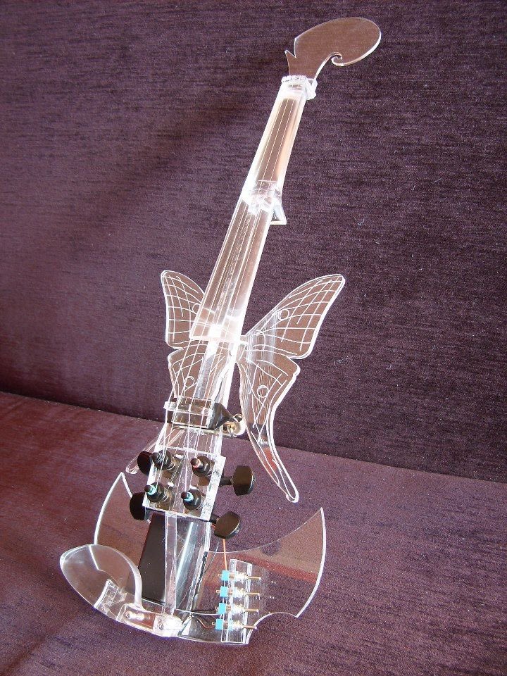 ovaltinewhore's tweet photo. i think the goth bassist and fairy violinist girlfriends narrative is a very interesting concept https://t.co/Le7tVpLQUa