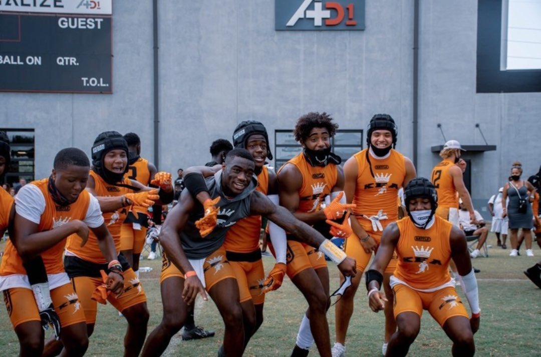 MKE7v7's tweet image. This is what it’s all about. Lifelong relationships. #Familyovereverything ⁦@KFA7v7⁩ ⁦@BTG4youth⁩ ⁦@Pylon7on7⁩ ⁦@BaronJr_⁩