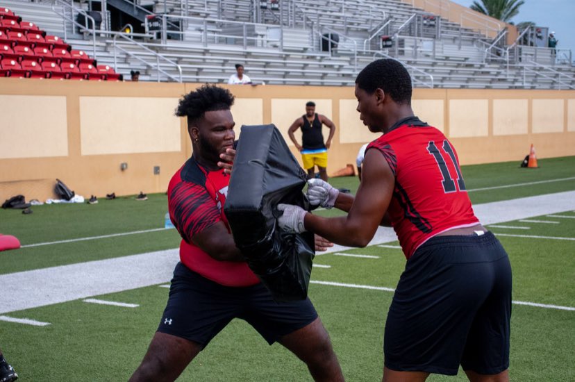 PUTTING ON FOR VICTORY OL🦍