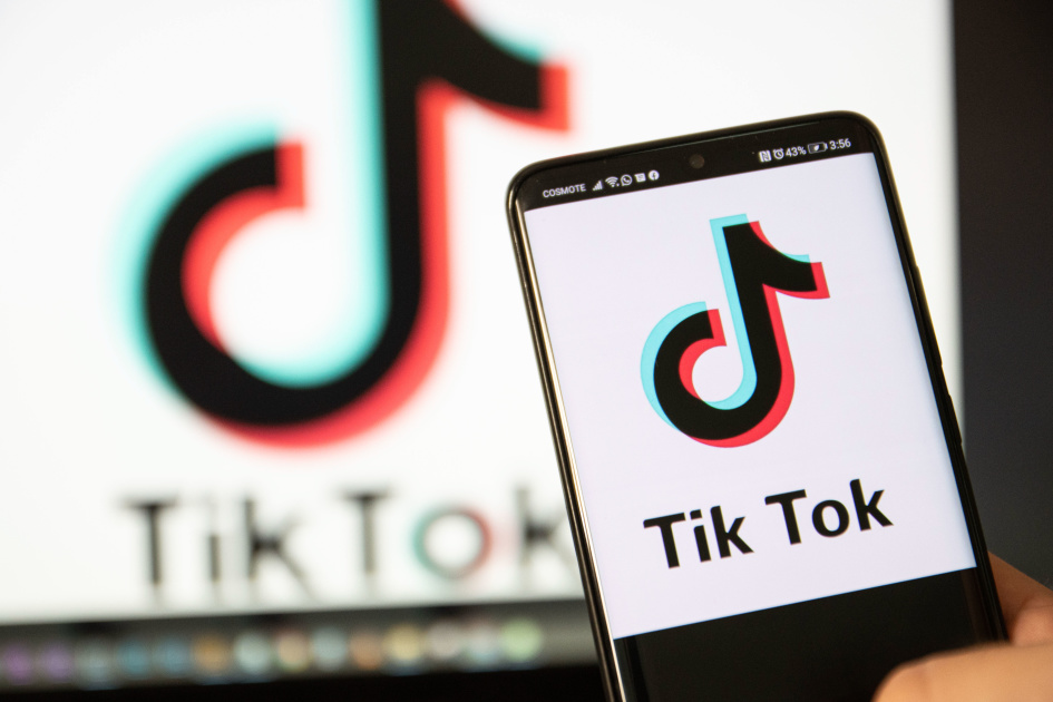 Microsoft says it's aiming to close TikTok deal by September 15th engt.co/39Q6uLm