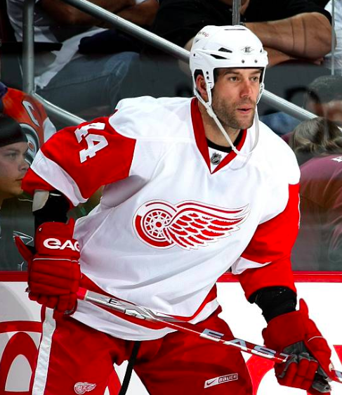 mikecommito's tweet photo. On this day in 2009, the @DetroitRedWings signed Todd Bertuzzi to a one-year deal #Hockey365 #LGRW https://t.co/Dq75ex06jZ