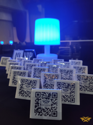 En el #CabaretContinental seguimos trabajando por el estricto cumplimiento de las medidas higiénico-sanitarias.
👉Escanee nuestro código QR y tenga acceso a nuestra carta menú! 
🕰️Abierto de Martes a Domingo con servicio de bar.
#Cuba #Turismo #CubaTravel