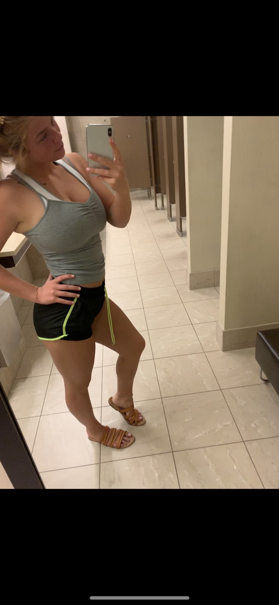 haley_ray_1's tweet photo. this is what a healthy relationship with food gets you and a healthy relationship with yourself and the gym :’) https://t.co/NPMp6OSosQ