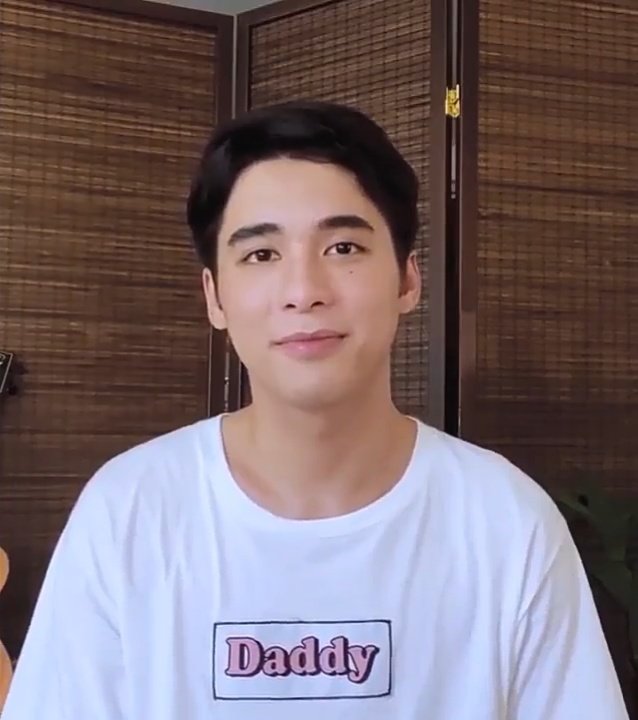 wtfmairton's tweet image. o Mico com uma camiseta escrito "daddy", surtei, surtei muito 

#HelloStrangerEP5