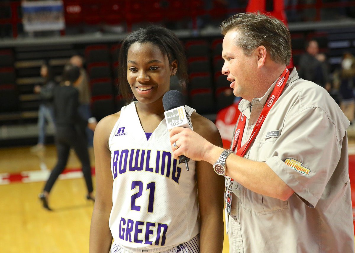 The_Sports_Web's tweet photo. Tonight on. @SC_WBKO catch #BGHS A.D @coach_head44 and T’Alla Brown! @SpoonRiverColl @LadyPurpleHoops @BgPurplesAth @BGHSPurplesNews https://t.co/m7Faw21ilR