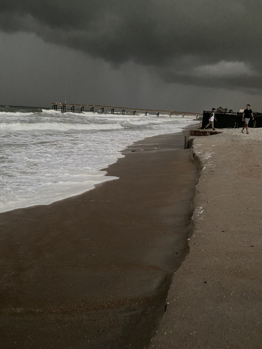 Sunset in #staugustinefl #jaxwx #Isaias ⁦<a href="/weatherchannel/">The Weather Channel</a>⁩ ⁦<a href="/tropicalupdate/">Mike's Weather Page</a>⁩