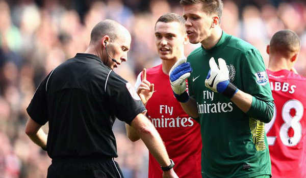 Anthony Taylor to Chelsea is what Mike Dean to Arsenal.