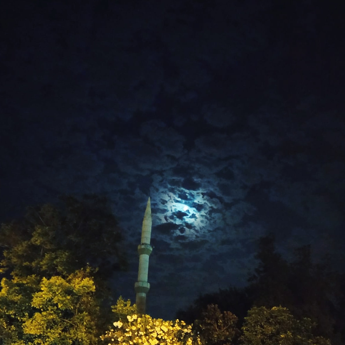 Öleceğiz; müjdeler olsun, müjdeler olsun! Ölümü de öldüren Rabbe secdeler olsun! Necip Fazıl Kısakürek