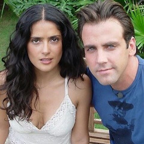 Poncelia's tweet photo. #poncerecuerdo @salmahayek & @poncecarlos1
#carlosponce #salmahayek #poncelia #ningjas https://t.co/1texbyH3Oz