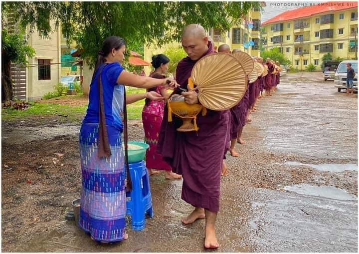 saimownleng's tweet photo. Virtue builders in #Myanmar never have a break in building virtue.
We always realize that our ultimate goal is Nirvana.Thus,we make merit to support Buddhism every early morning.This is the role model for Buddhists around the world to extend the life of Buddhist religion. https://t.co/TV7XTUvGtc