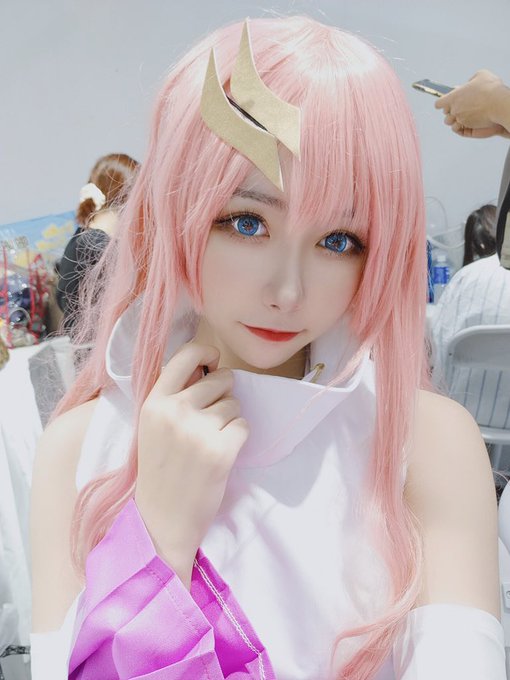 Twitterのコスプレ画像16